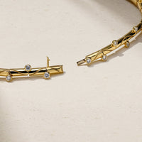 Riva Crest Diamond Collar