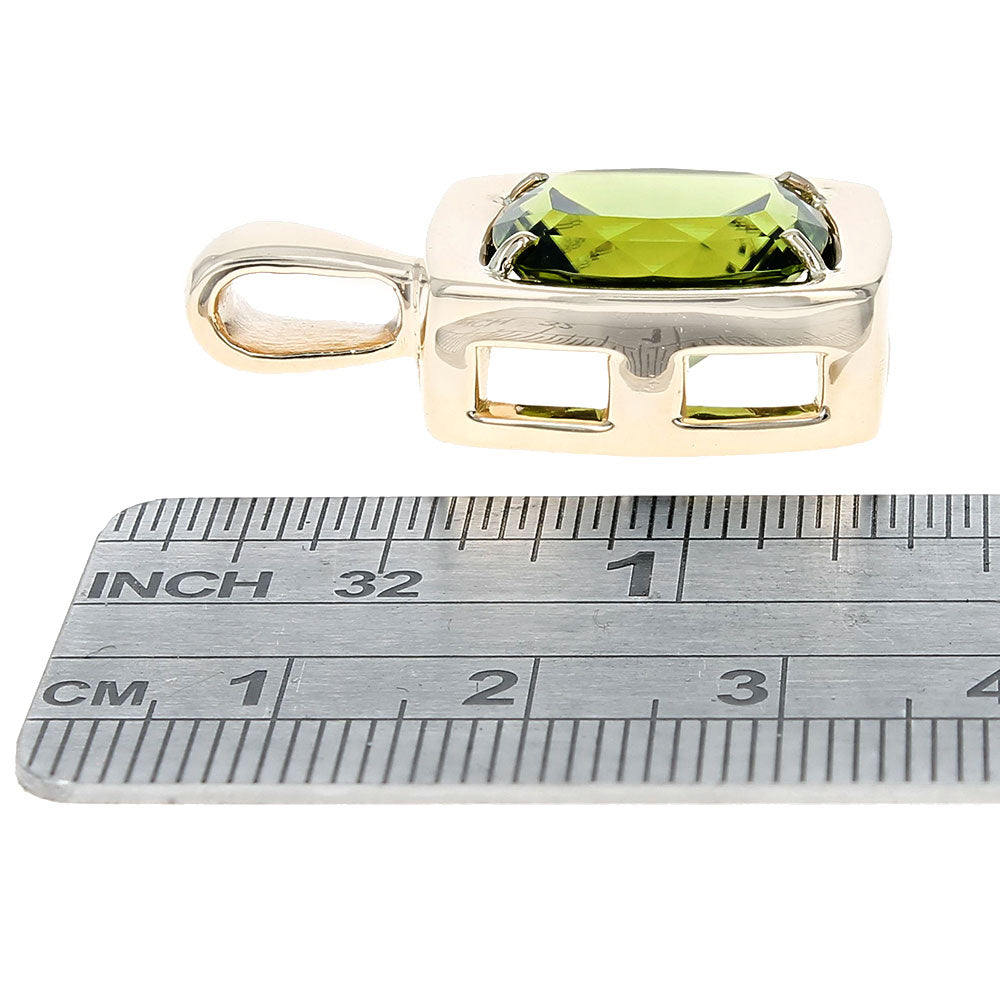 Cushion Cut Peridot Pendant in Yellow Gold