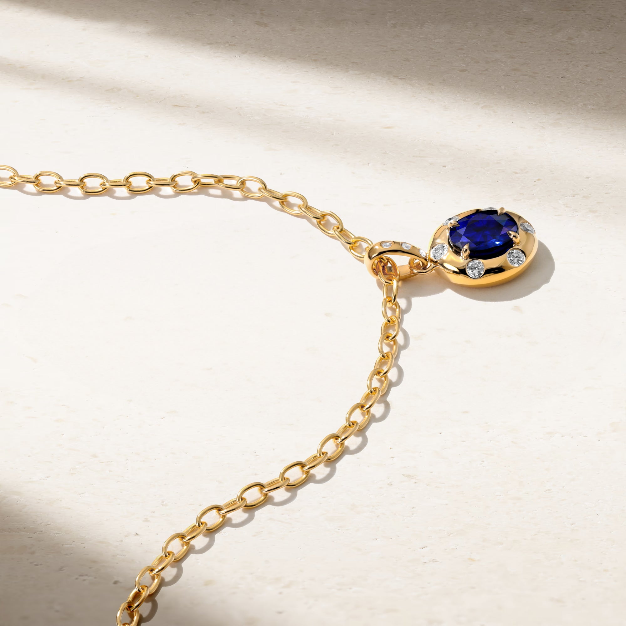 Aurum Oval Sapphire Pendant