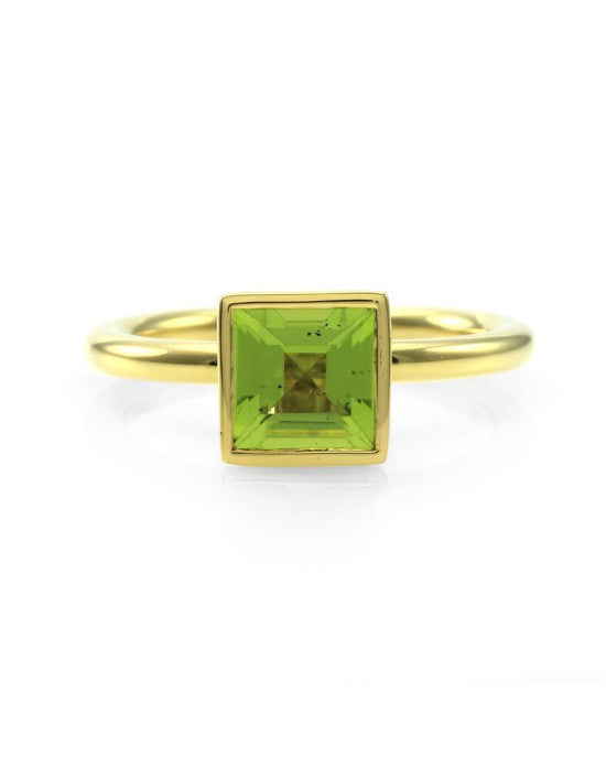Peridot Solitaire Stackable Ring in Gold
