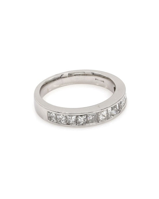 Princess Diamond Ring in Gold