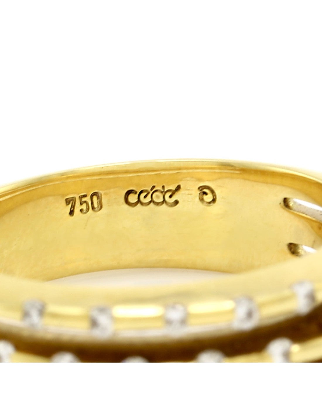 Cede Diamond and Yellow Gold Ring