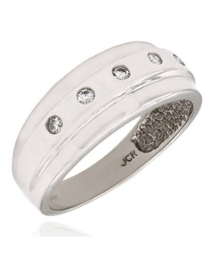 Five Stone Diamond Ring in Gold