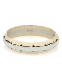 Gentleman's Notched Wedding Band