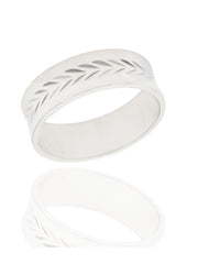 Gentlemans Folate Motif Concave Ring