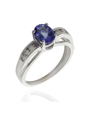 Oval Tanzanite and Diamond Ring in Gold