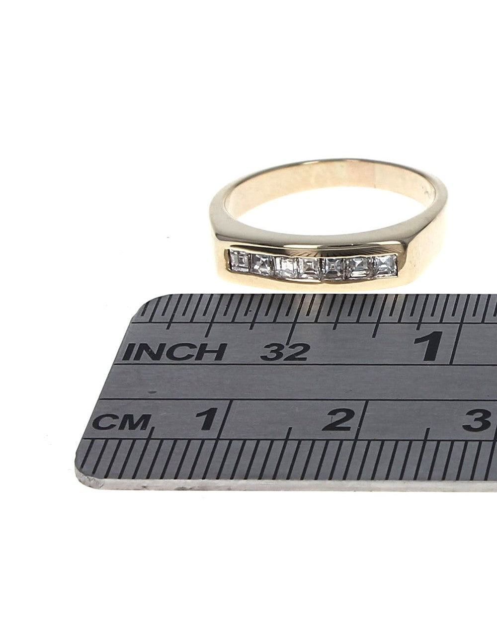 Horizontal Top Diamond Band in Gold