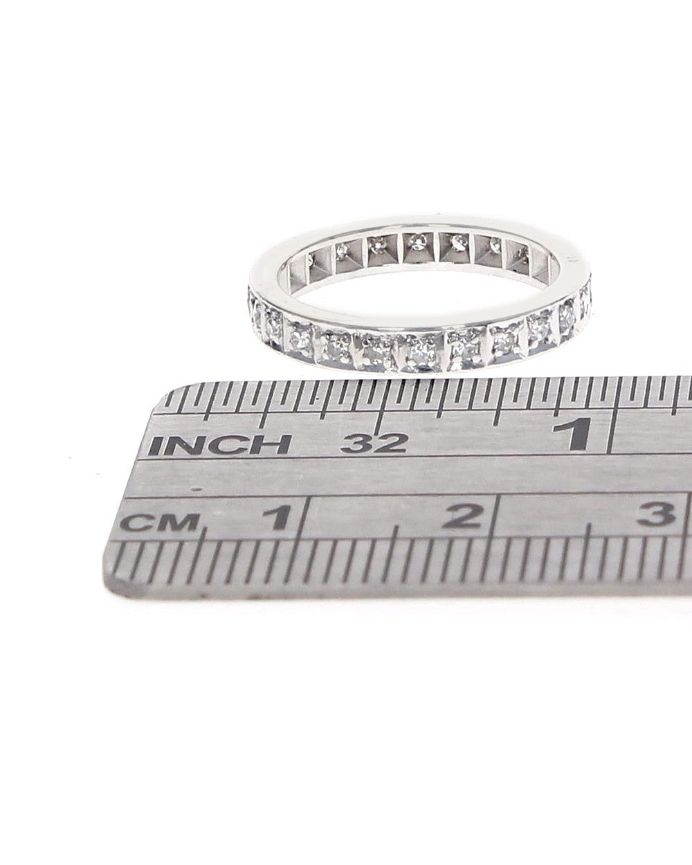 Round Diamond Eternity Band