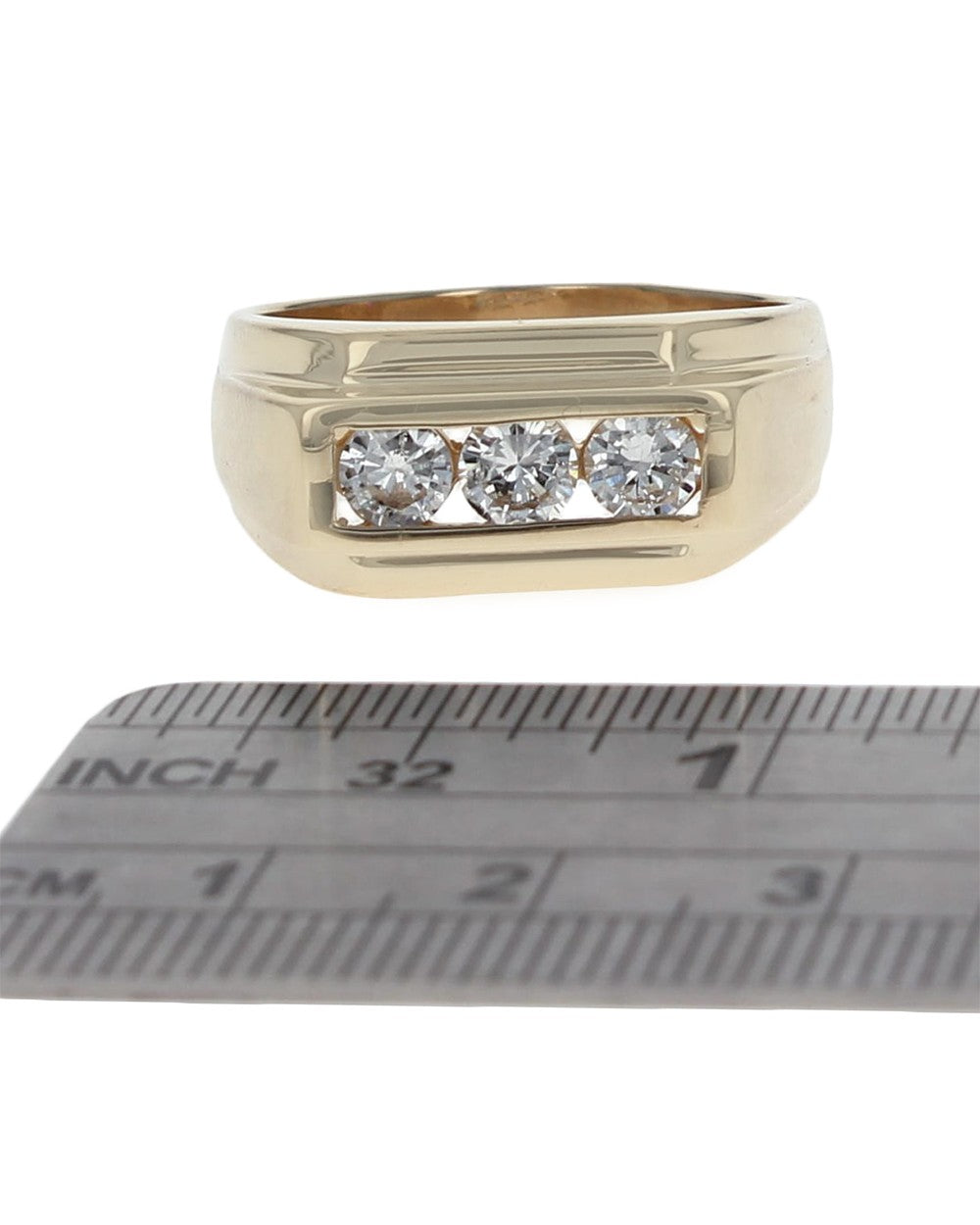Gentlemans Diamond 3 Stone Tapered Band