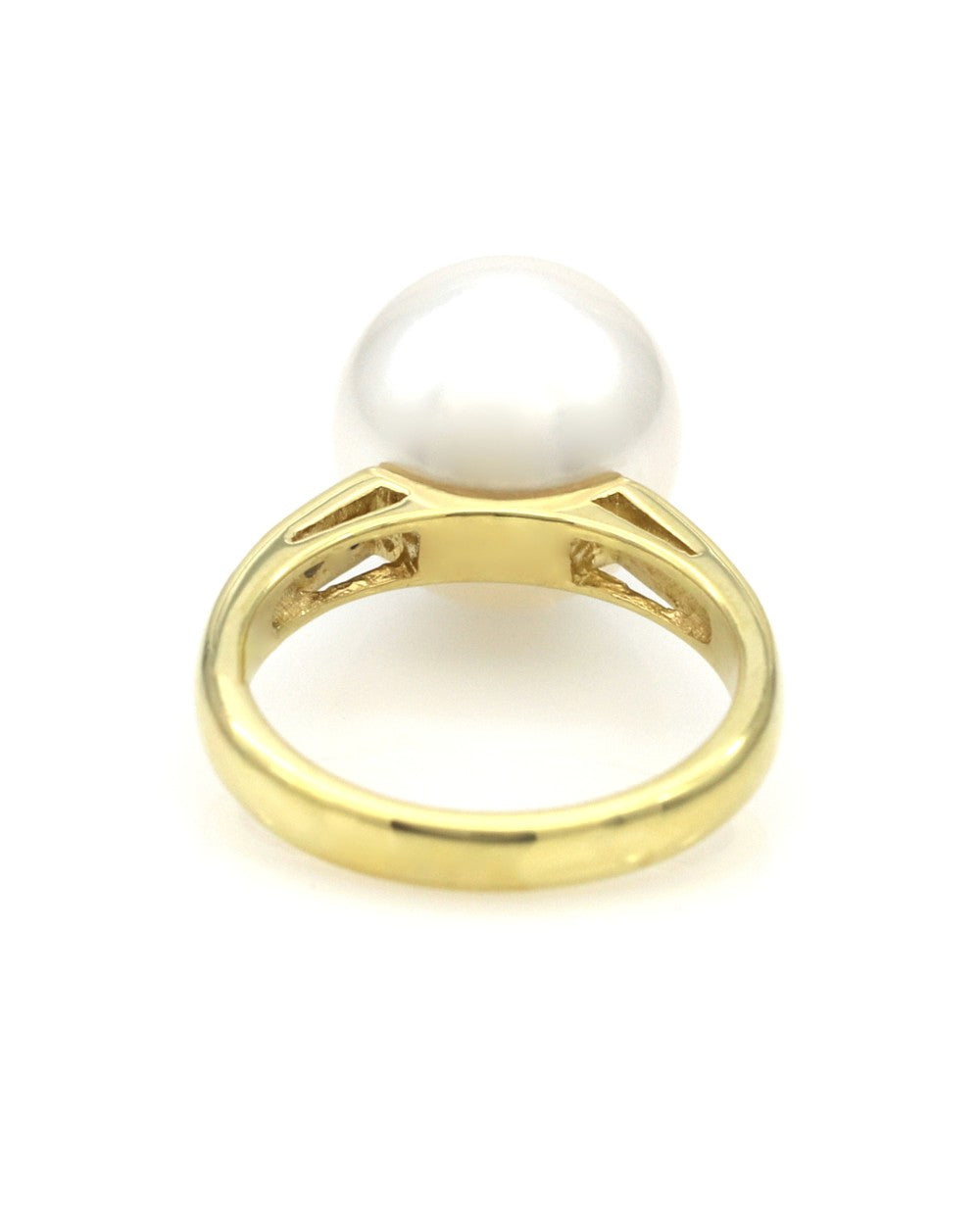 White South Sea Pearl and Diamond Ring