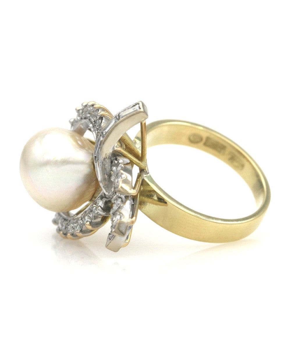 South Sea Pearl and Diamond Fashion Ring