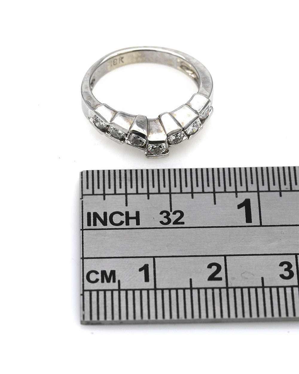 Staggered Diamond Ring in White Gold