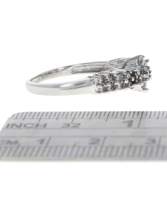 Diamond Star Ring in Platinum