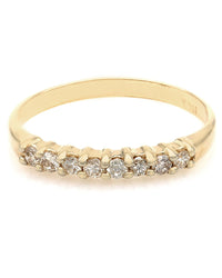 Shared Prong Diamond Ring in Yellow Gold