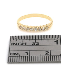 Shared Prong Diamond Ring in Yellow Gold