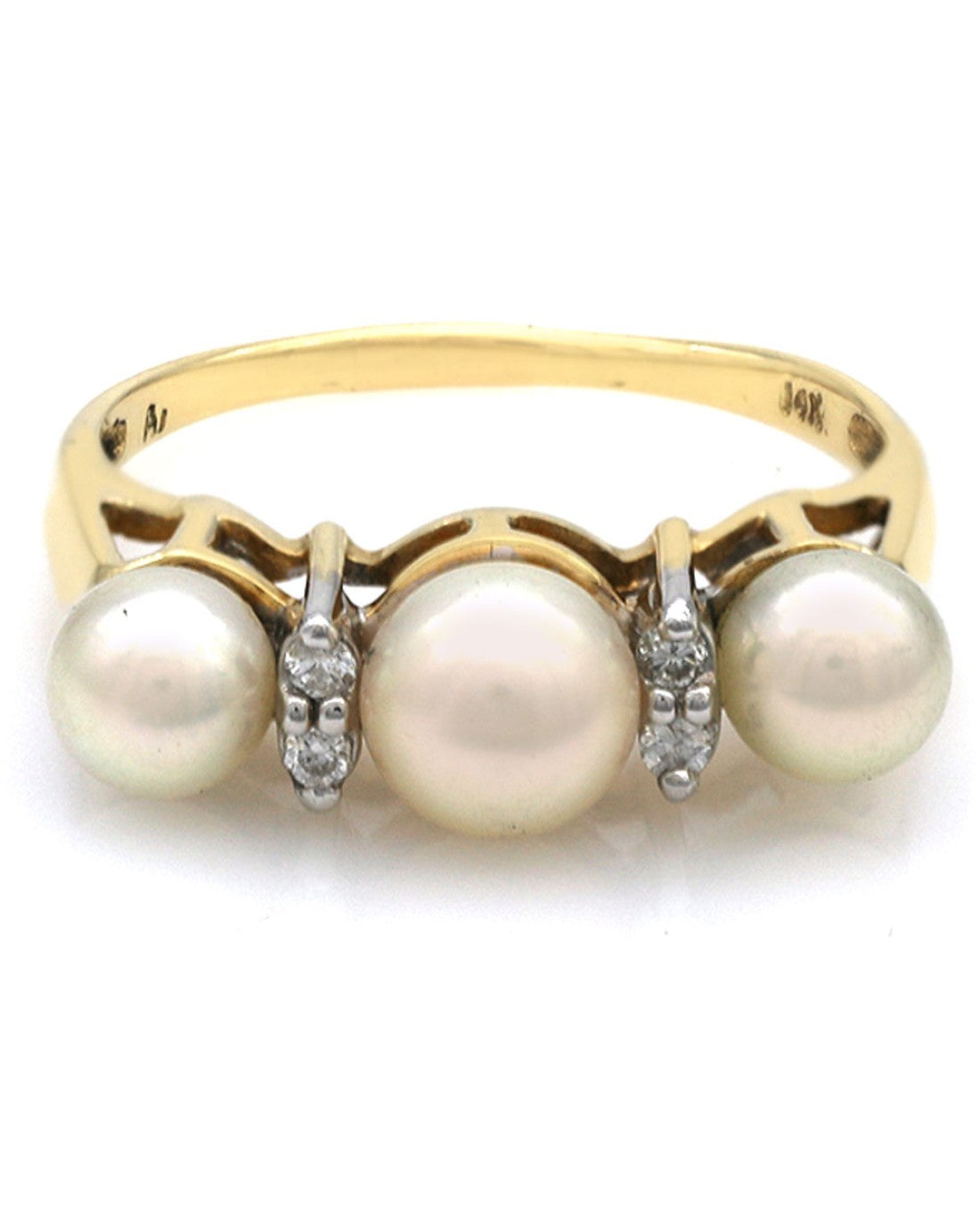 Pearl and Diamond Horizontal Ring