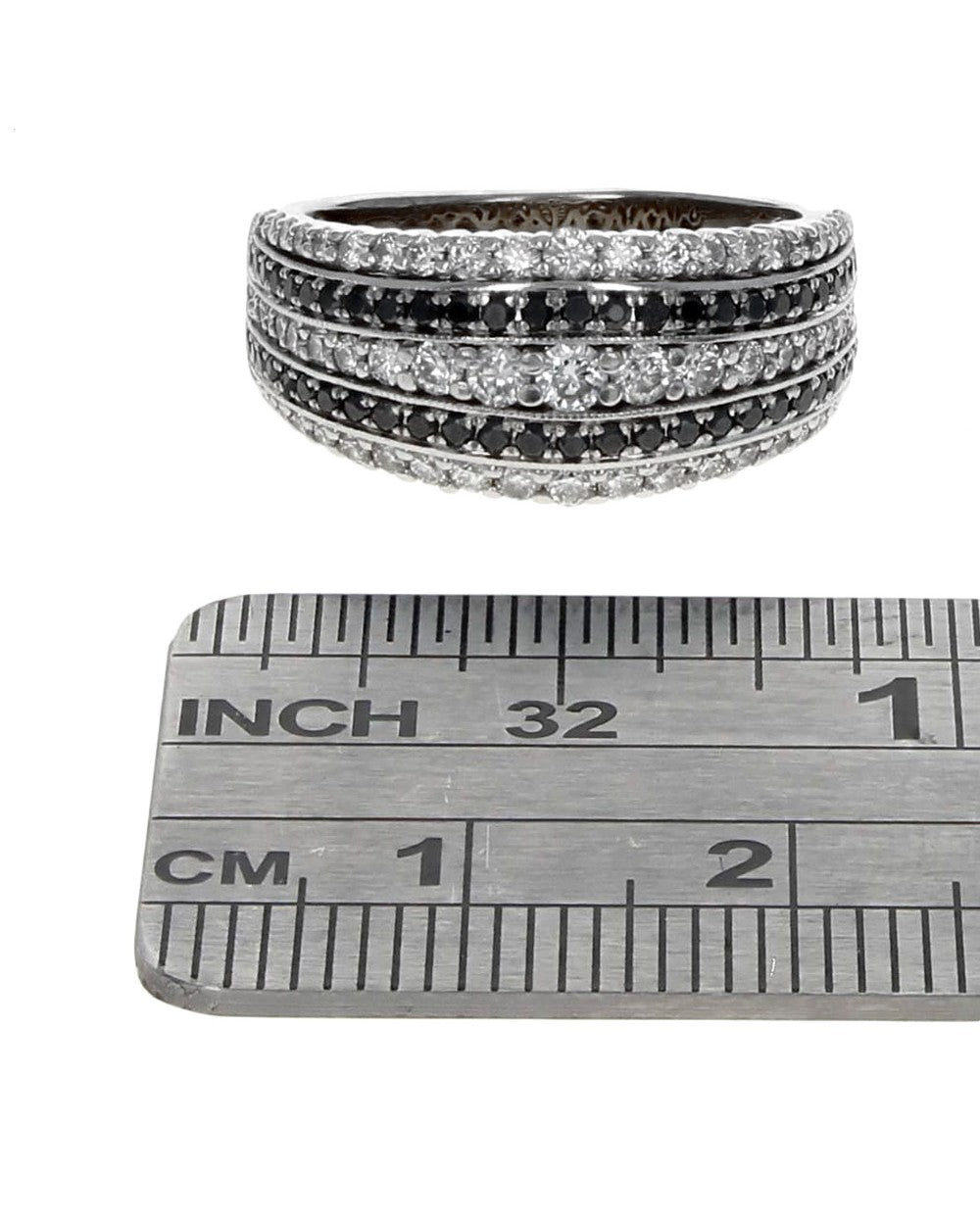 5 Row Alternating White and Black Diamond Band