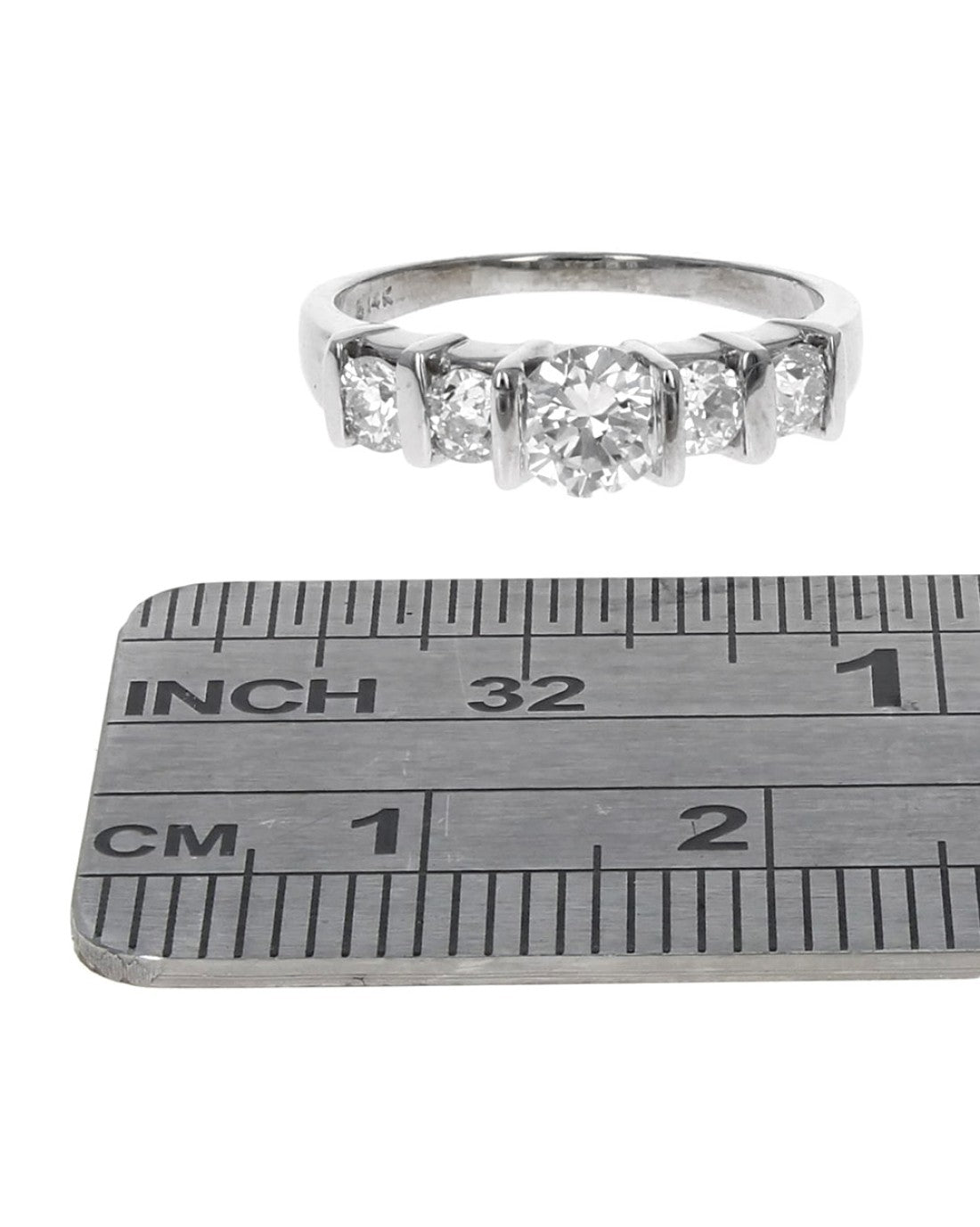Diamond Engagement Ring in White Gold