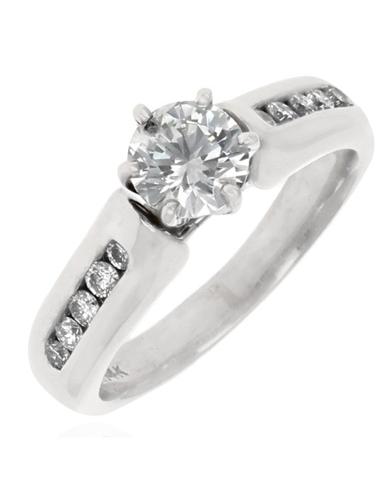 Round Diamond Engagement Ring in White Gold