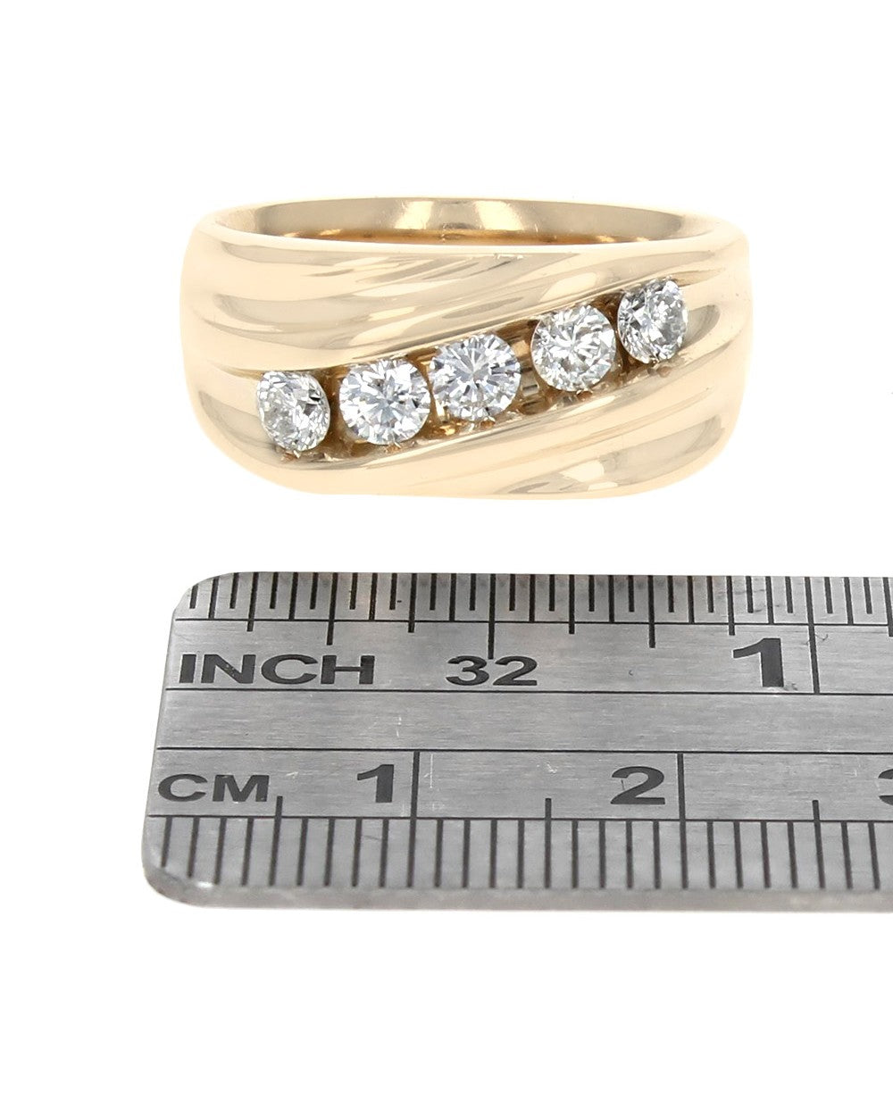 Gentlemen's Diamond Diagonal Fluted Ring in Yellow Gold