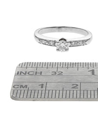 Round Diamond Engagement Ring in White Gold