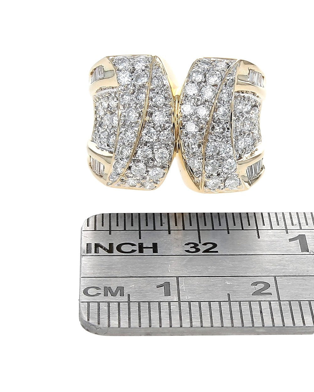 Diamond Pave Puffed Ring with Baguette Diamond Accent