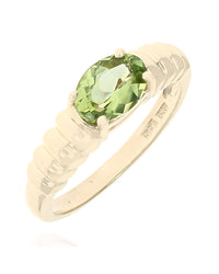 Peridot Solitaire Ribbed Ring in Yellow Gold