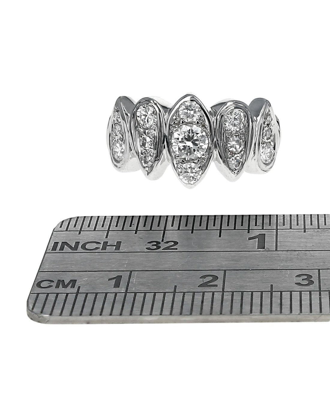 European Diamond Graduated Set Tapered Band