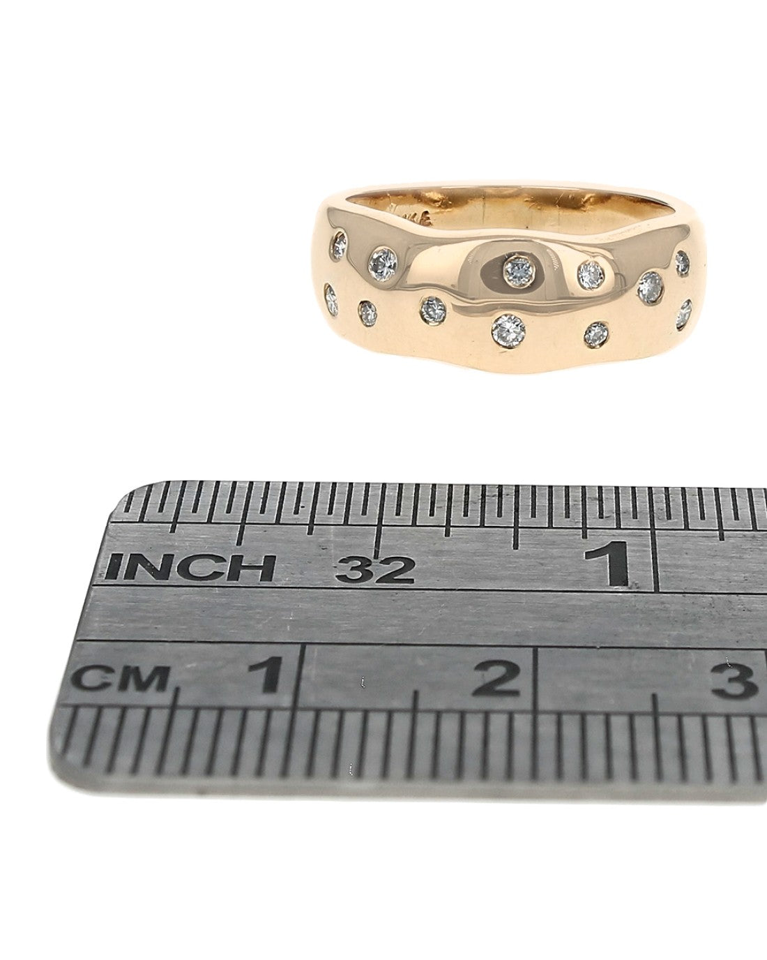 Diamond Curvy Edge Ring in Yellow Gold