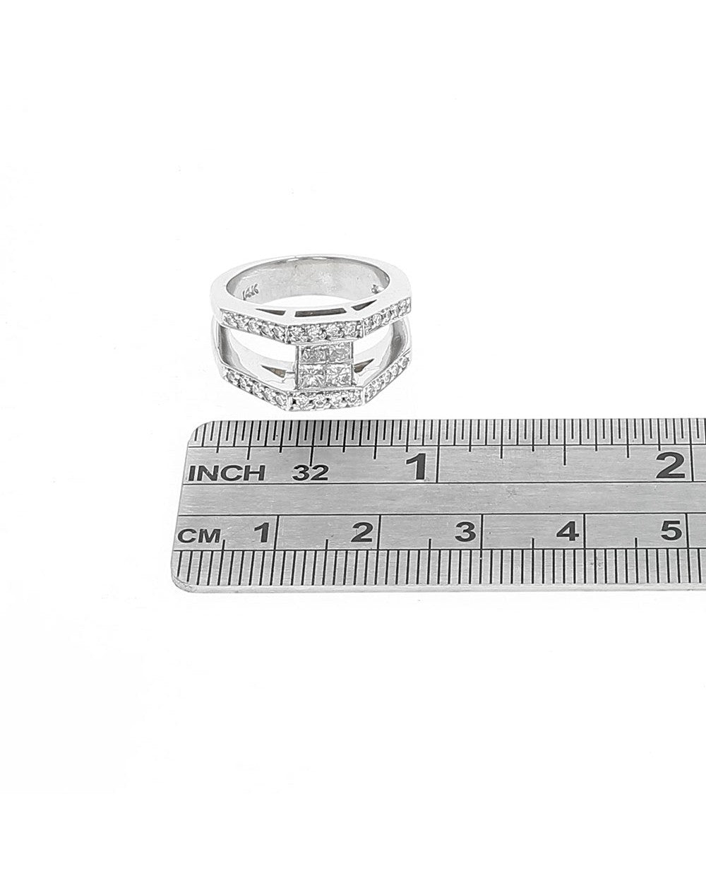 Princess and Round Diamond Split Shank Ring