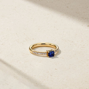 Petite Nouveau Sapphire Ring