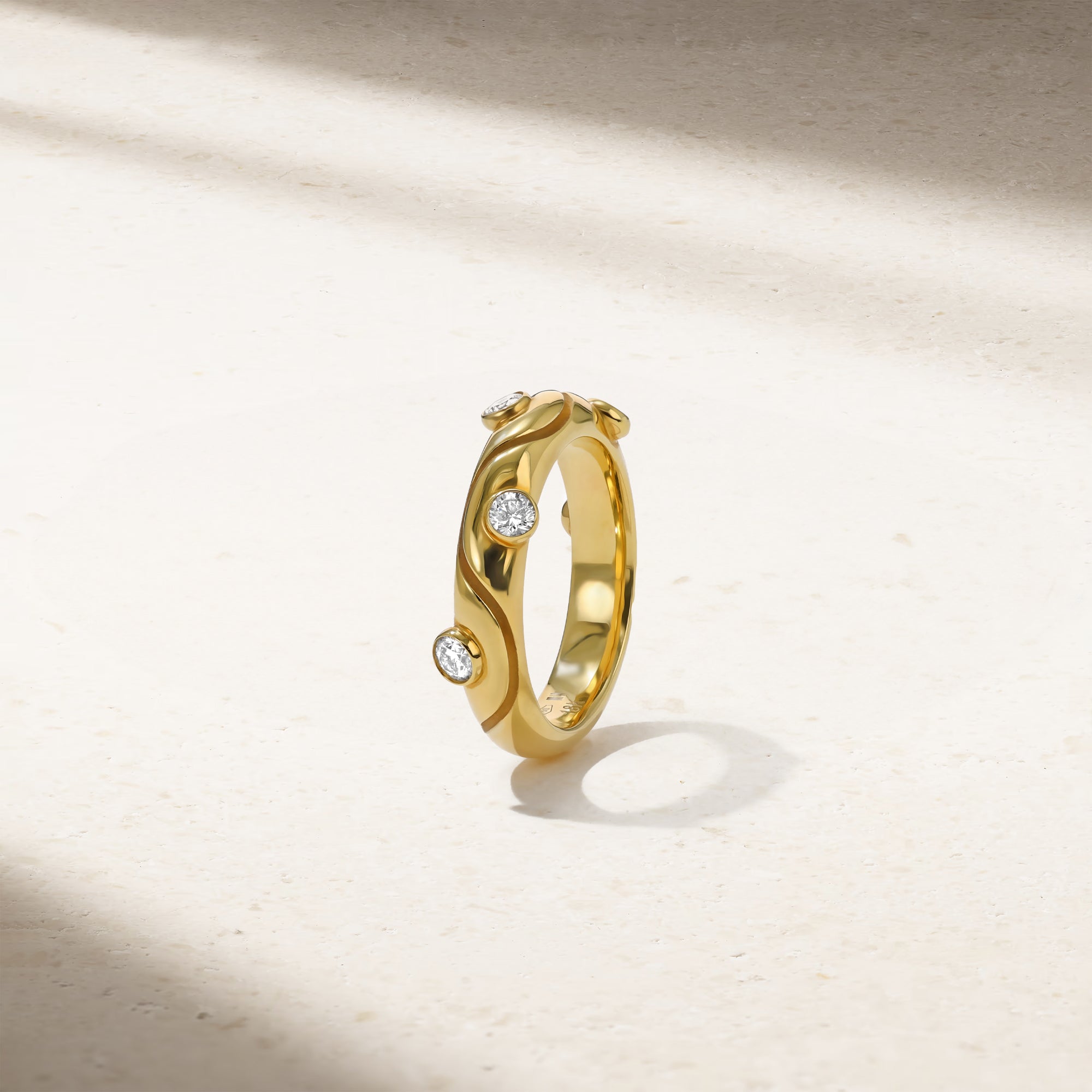 Riva Crest Diamond Ring