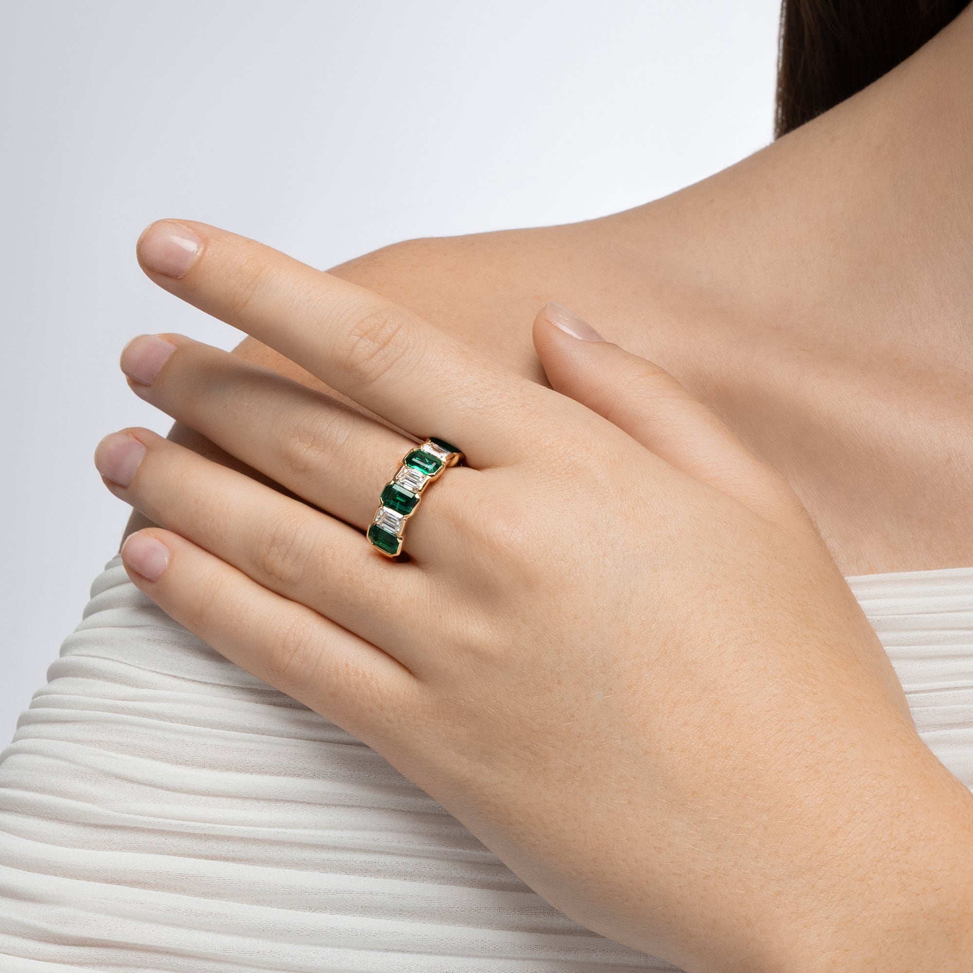 Sculpted Emerald Cut Emerald and Diamond Alternating Band