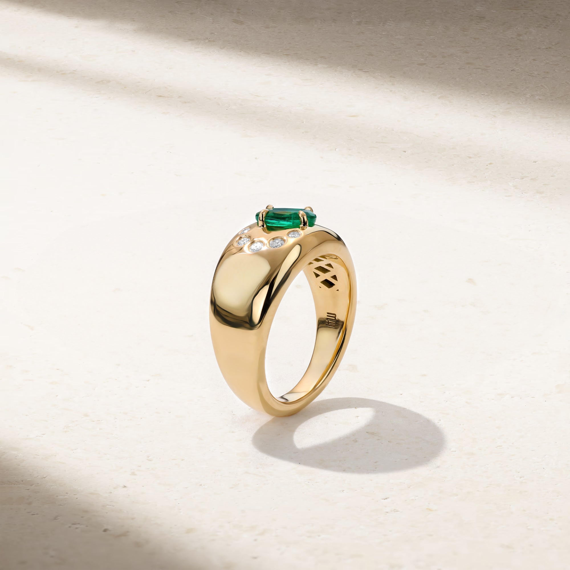 Aurum Emerald Crescent Cigar Band