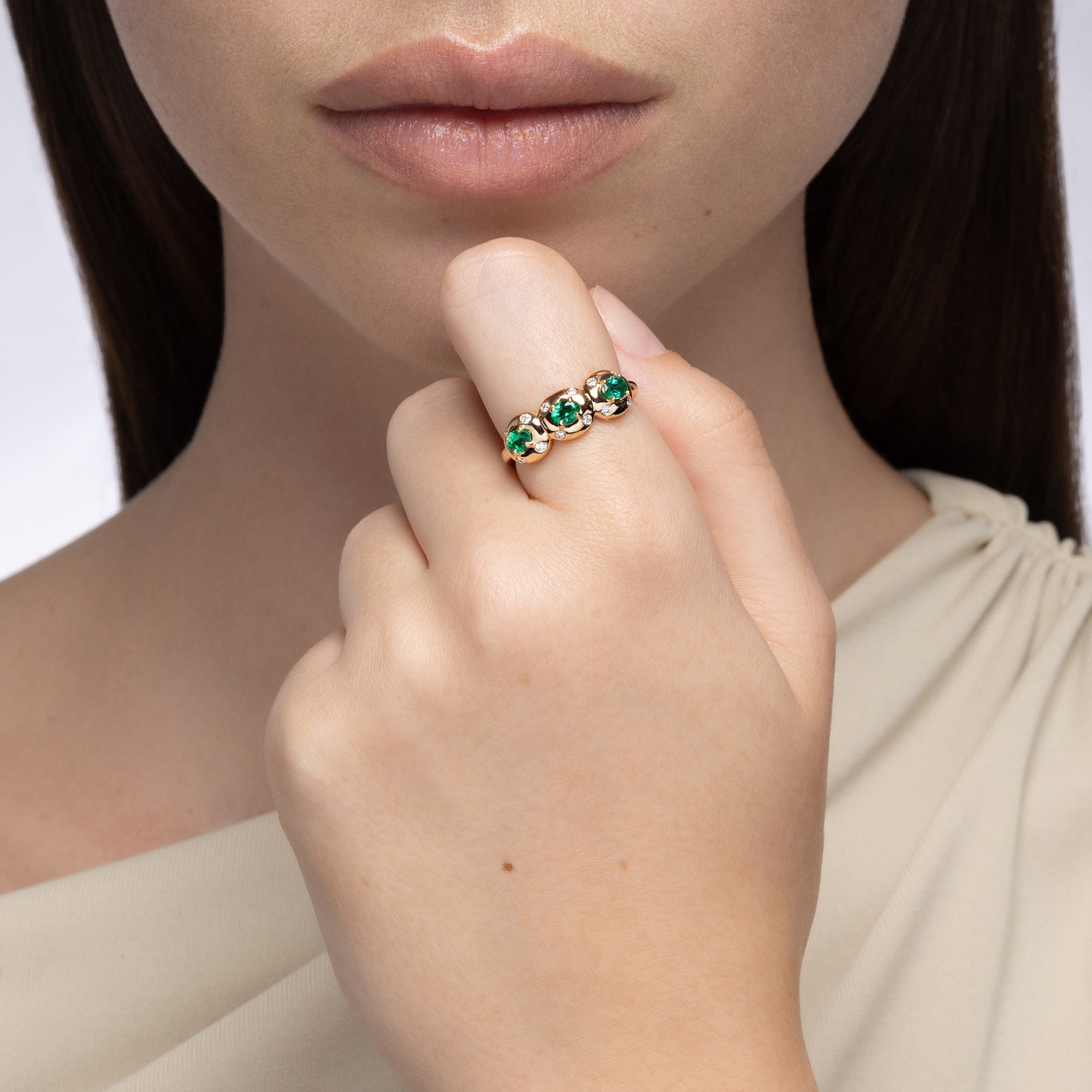 Aurum Triple Oval Emerald Band