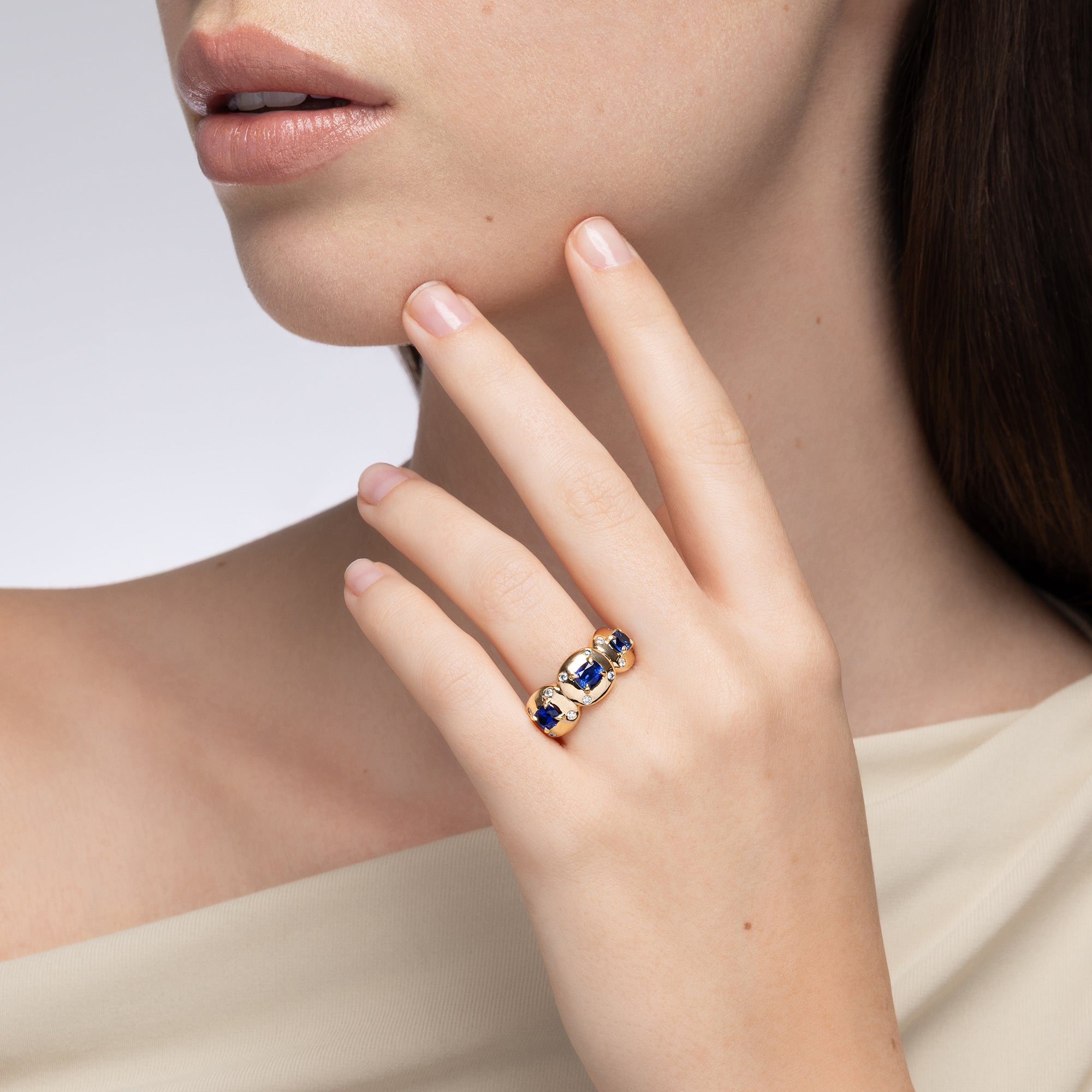 Aurum Triple Cushion Sapphire Band
