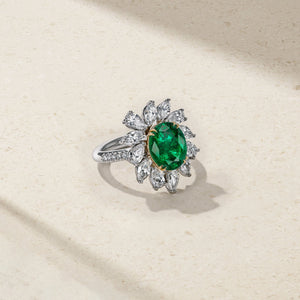 Grand Dahlia Emerald Ring
