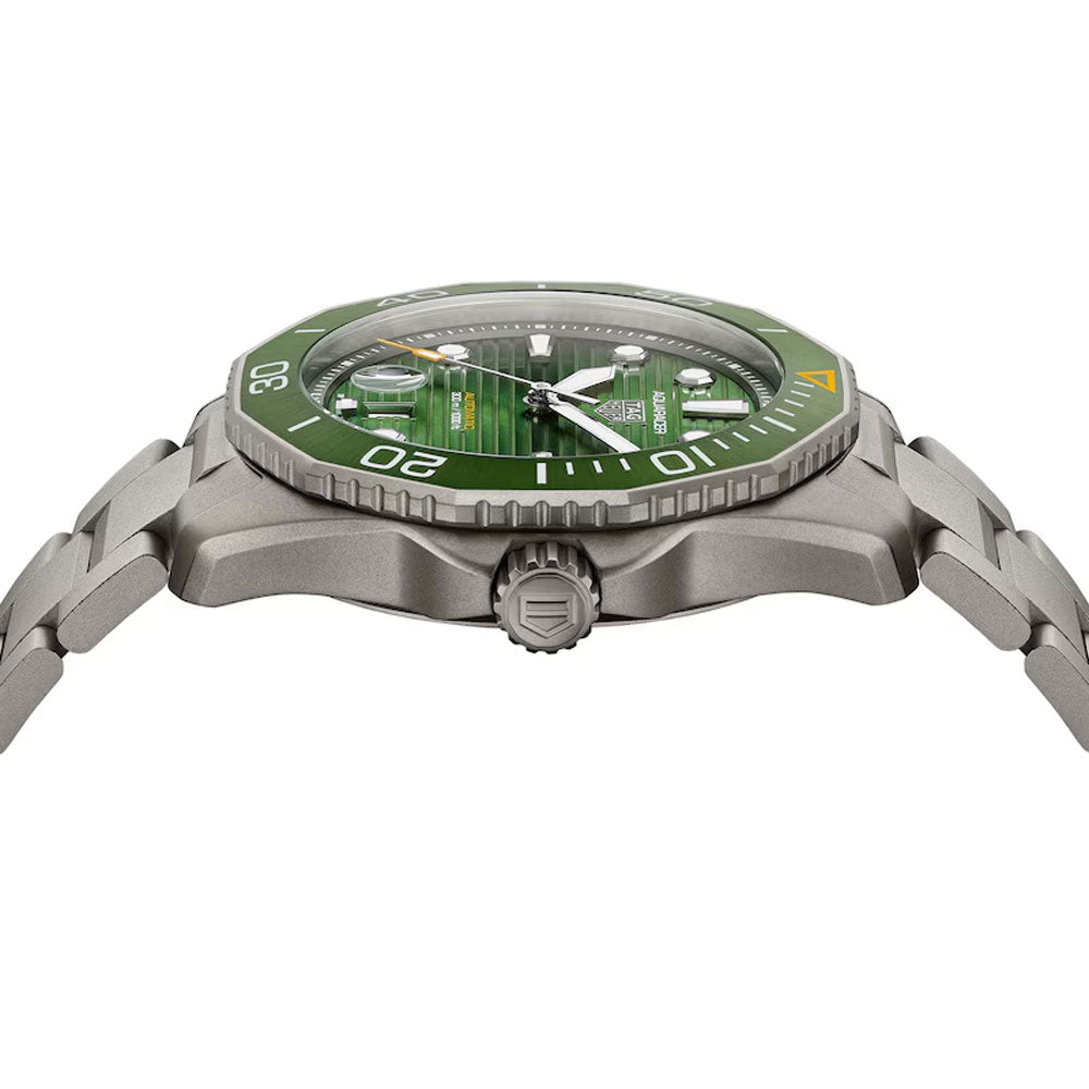 Tag Heuer Aquaracer Professional 300 Date 43mm Titanium WBP208B