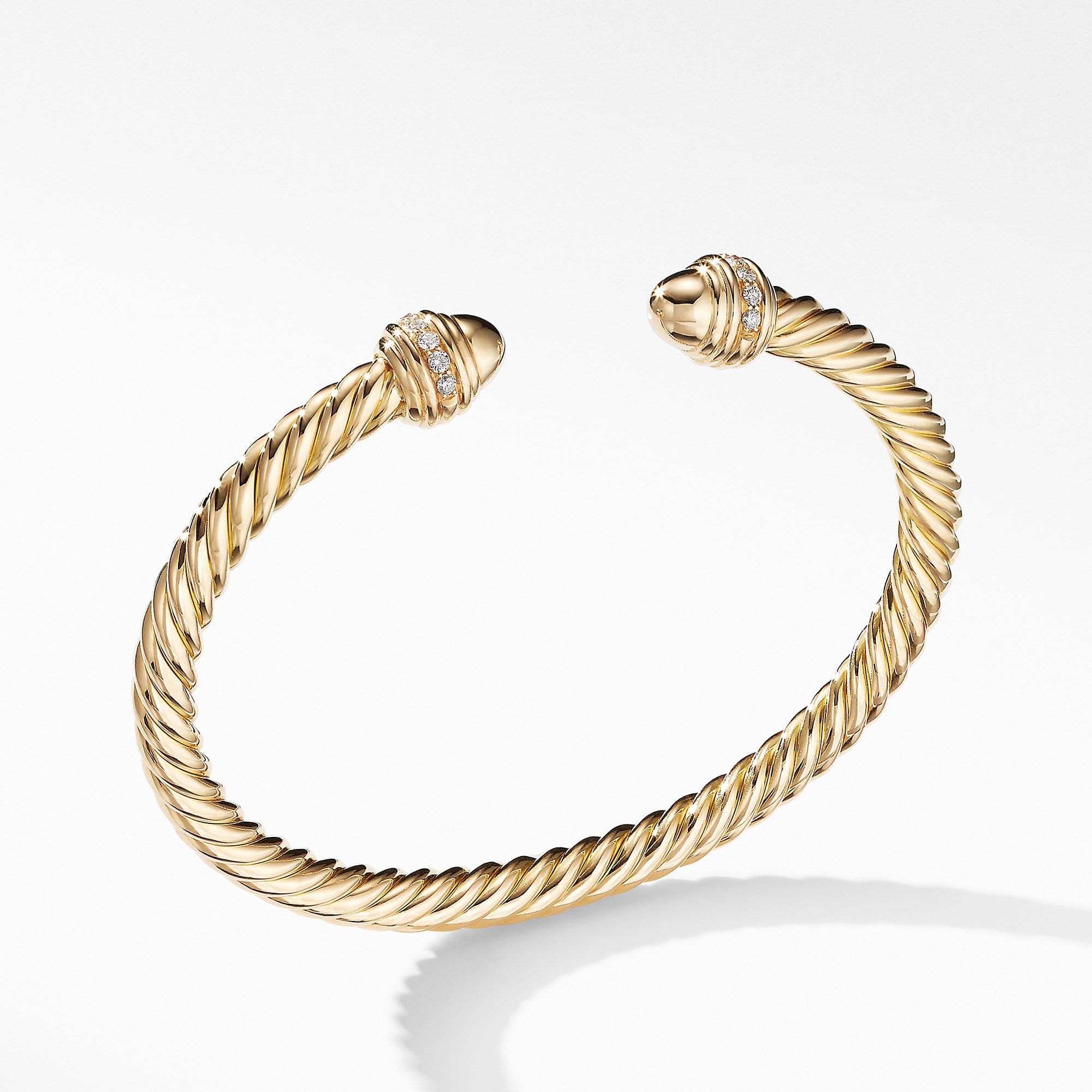 Cable Bracelet in 18K Gold with Gold Dome and Diamonds