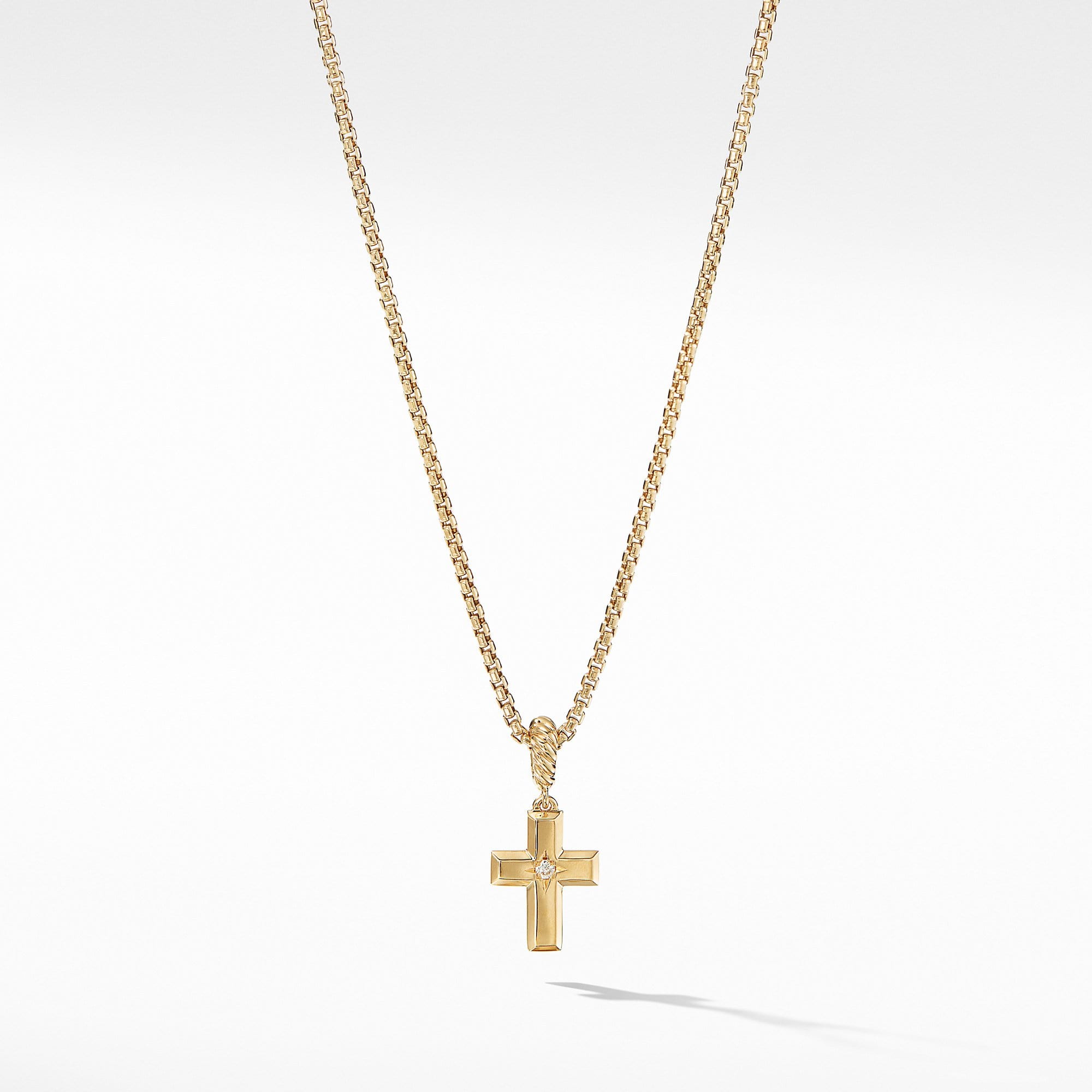 Cross Pendant in 18K Yellow Gold with Diamonds