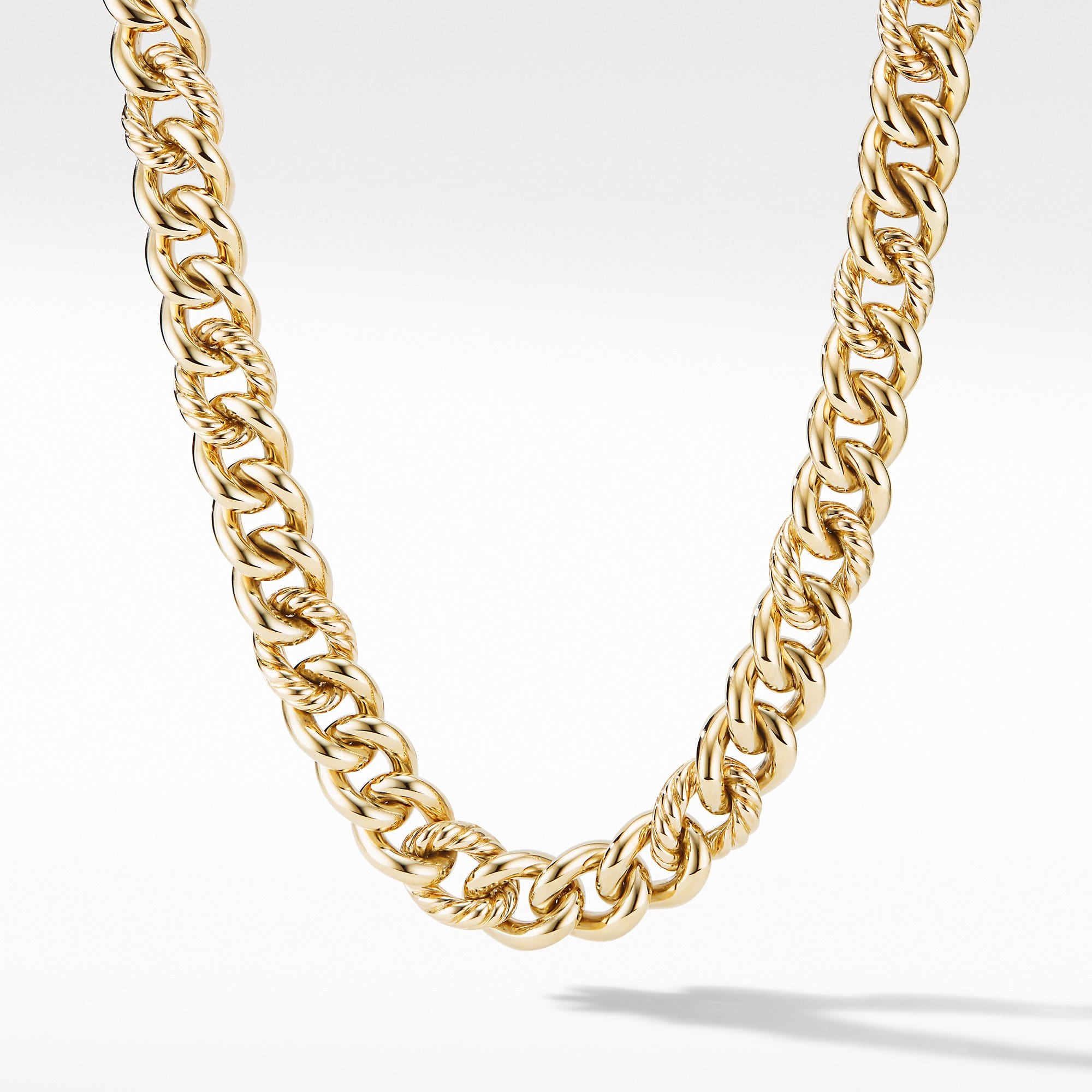 Curb Chain Necklace in 18K Yellow Gold