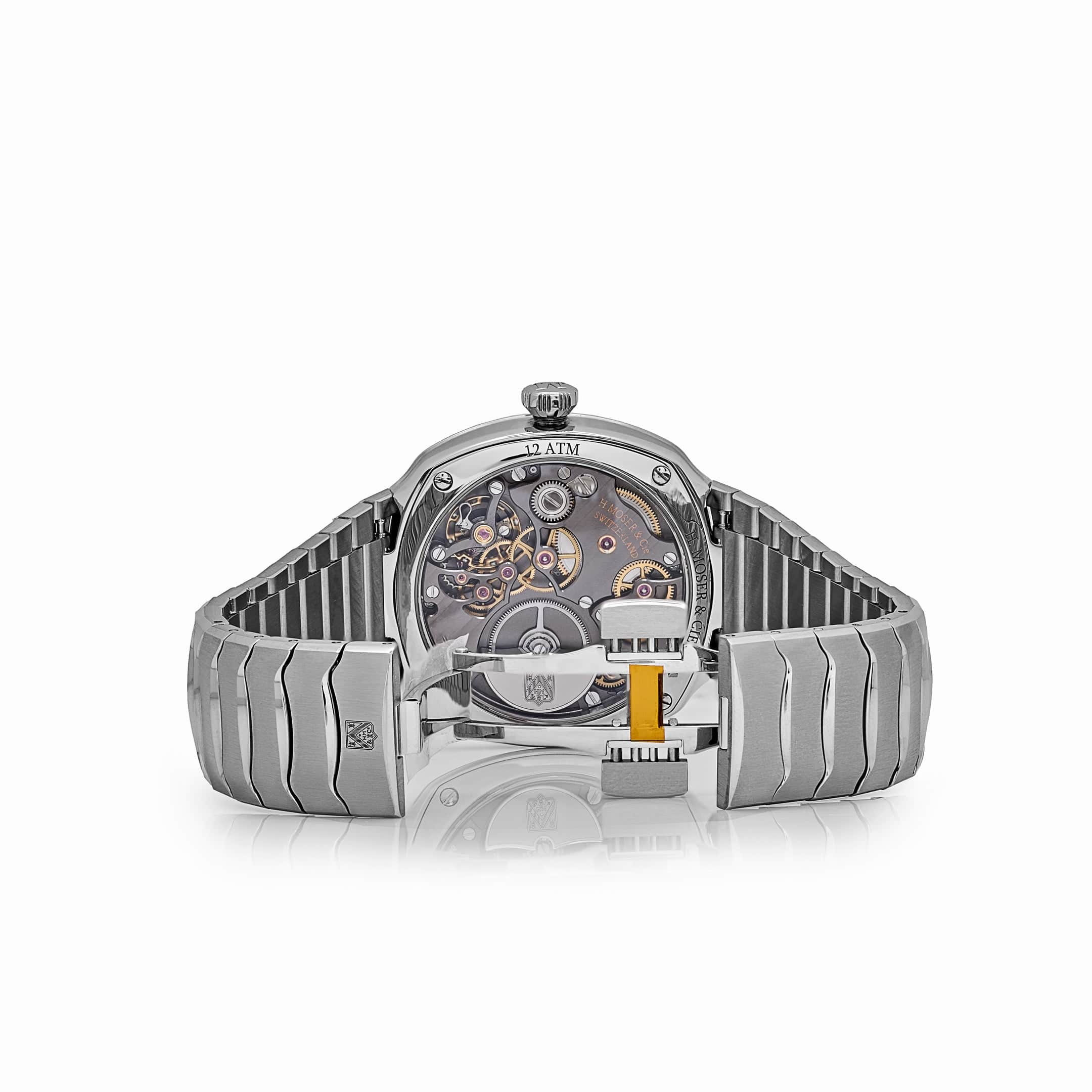 H. Moser & Cie 6500-1200 Streamliner Small Seconds Blue Enamel (2024)