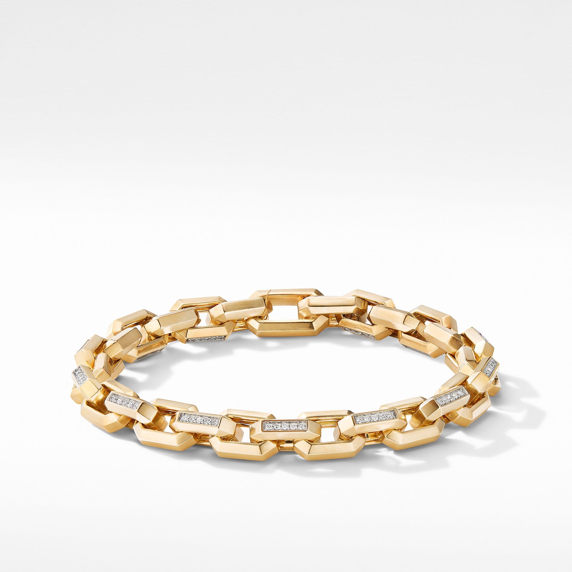 Heirloom Chain Link Bracelet in 18K Yellow Gold with  Pave Diamonds