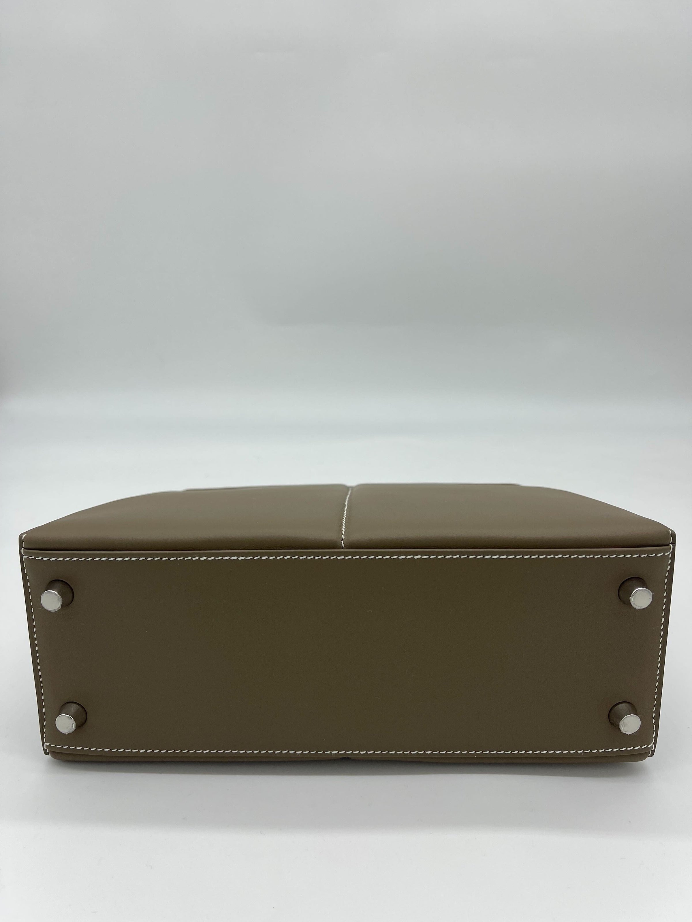 Hermès Etoupe Kelly 25 Swift Padded Palladium Hardware Limited Edition