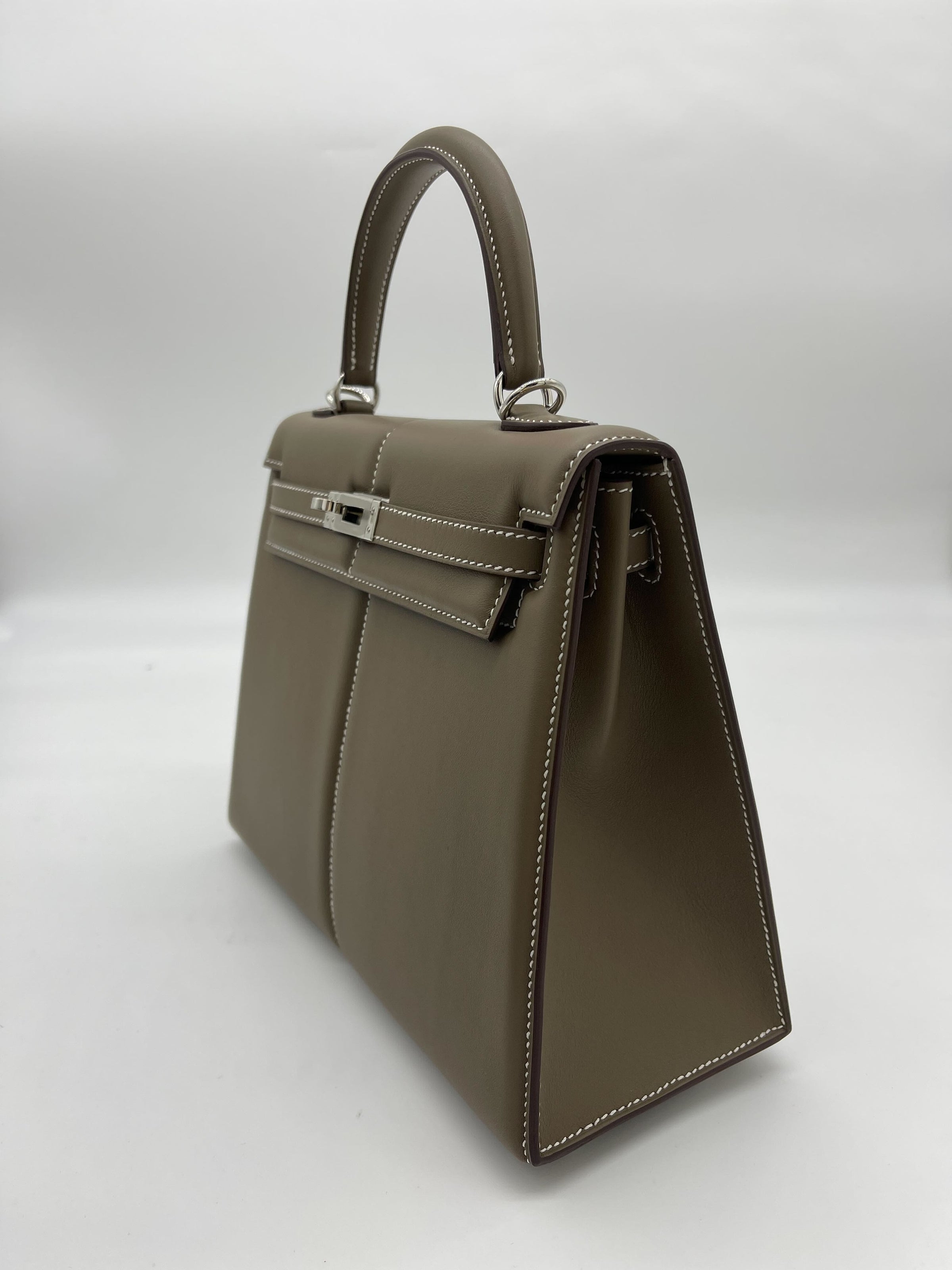 Hermès Etoupe Kelly 25 Swift Padded Palladium Hardware Limited Edition