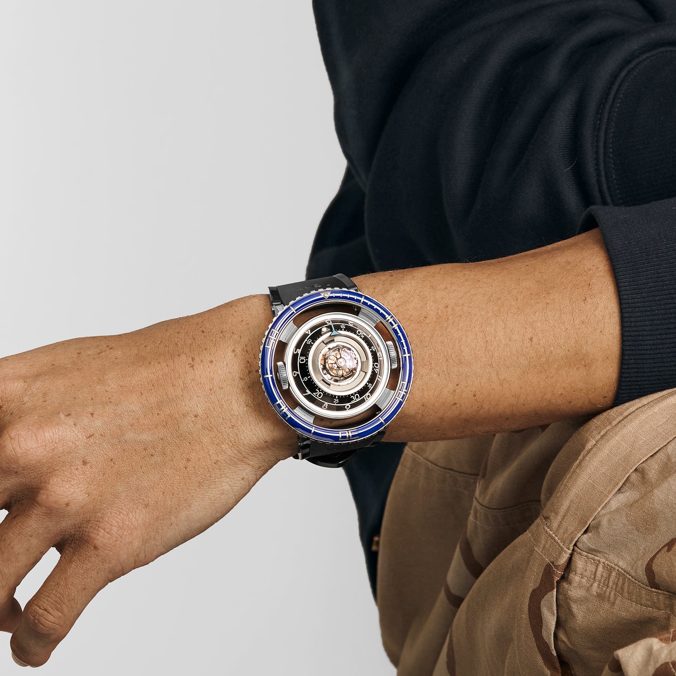 MB&F Horological Machine 70.TSL.B Aquapod HM7 'Jellyfish' Titanium Blue Limited Edition