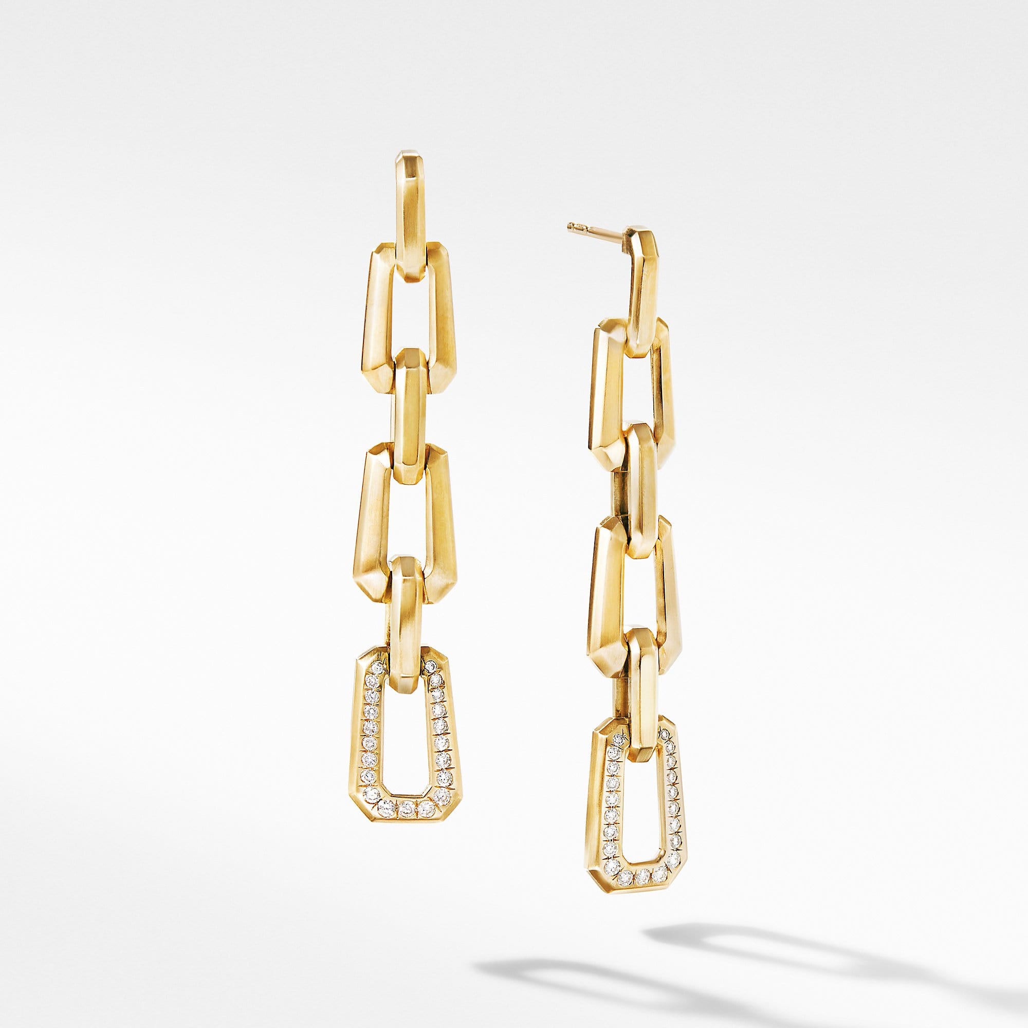 Novella Chain Link Drop Earrings in 18K Yellow Gold with Pave Diamonds