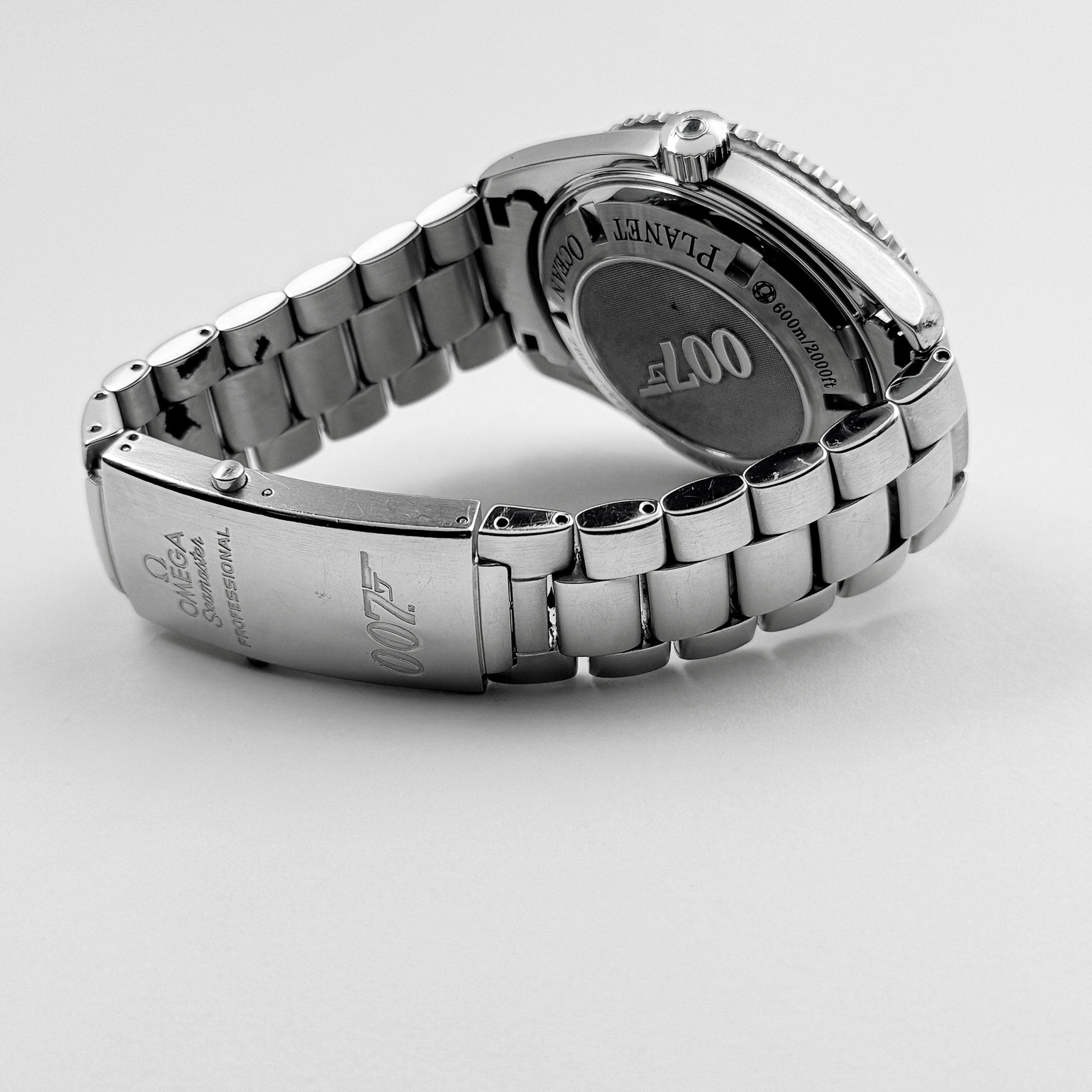 Omega Seamaster Planet Ocean 222.30.46.20.01.001  600m “Quantum of Solace” Black Dial Limited Edition (2008)