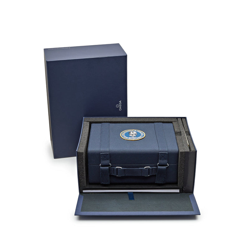 Omega Speedmaster Moonwatch 310.32.42.50.02.001 'Silver Snoopy Award' Anniversary Series