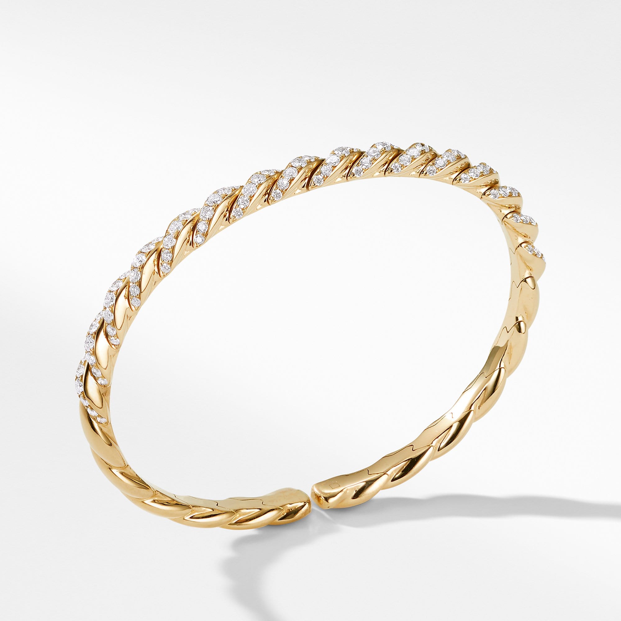 Pave Bracelet in 18K Gold with Diamonds